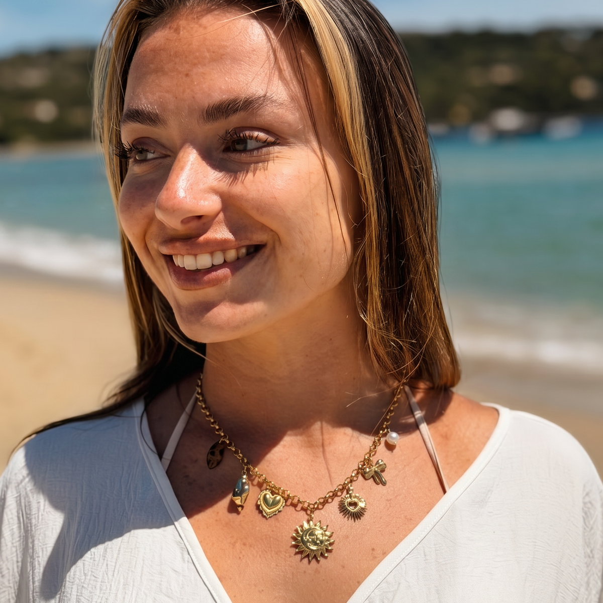 Collier Solara